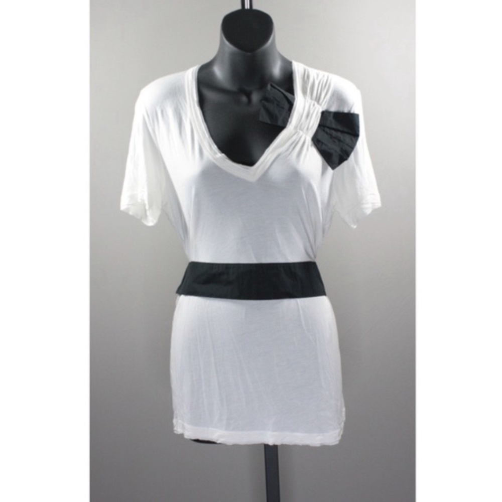 NEW! RED VALENTINO BOW TOP! WOMENS MEDIUM! white black casual